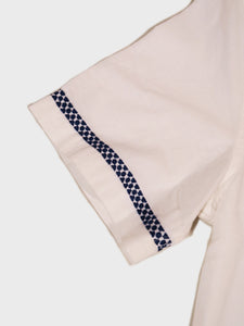 Wax London Didcot Shirt in Ecru/Blue in Crest Motif